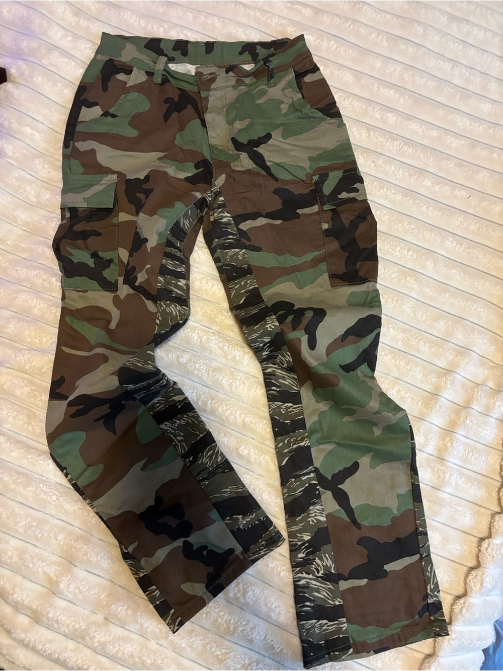 Classic Camouflage Cargo Pants - Green Camo